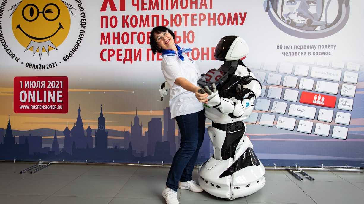 Москвичка Лиля Гусева во время финала 11-го Всероссийского чемпионата по компьютерному многоборью среди пенсионеров