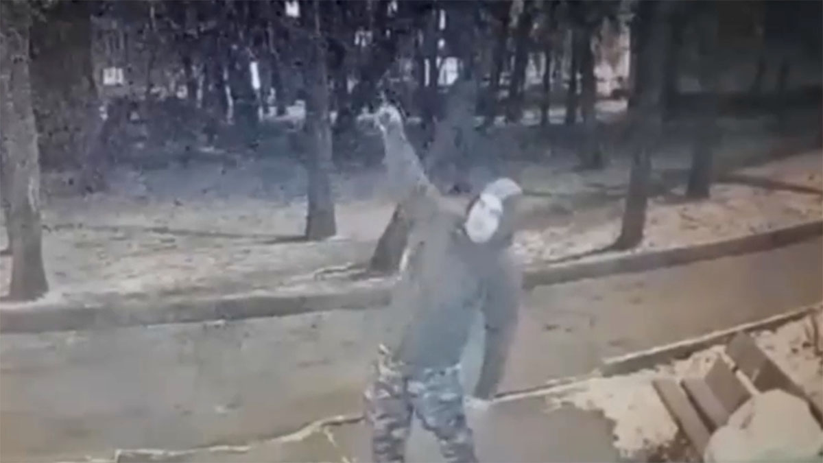 Суд приговорил к реальному сроку московского полицейского, выстрелившего в ногу 13‑летней девочке