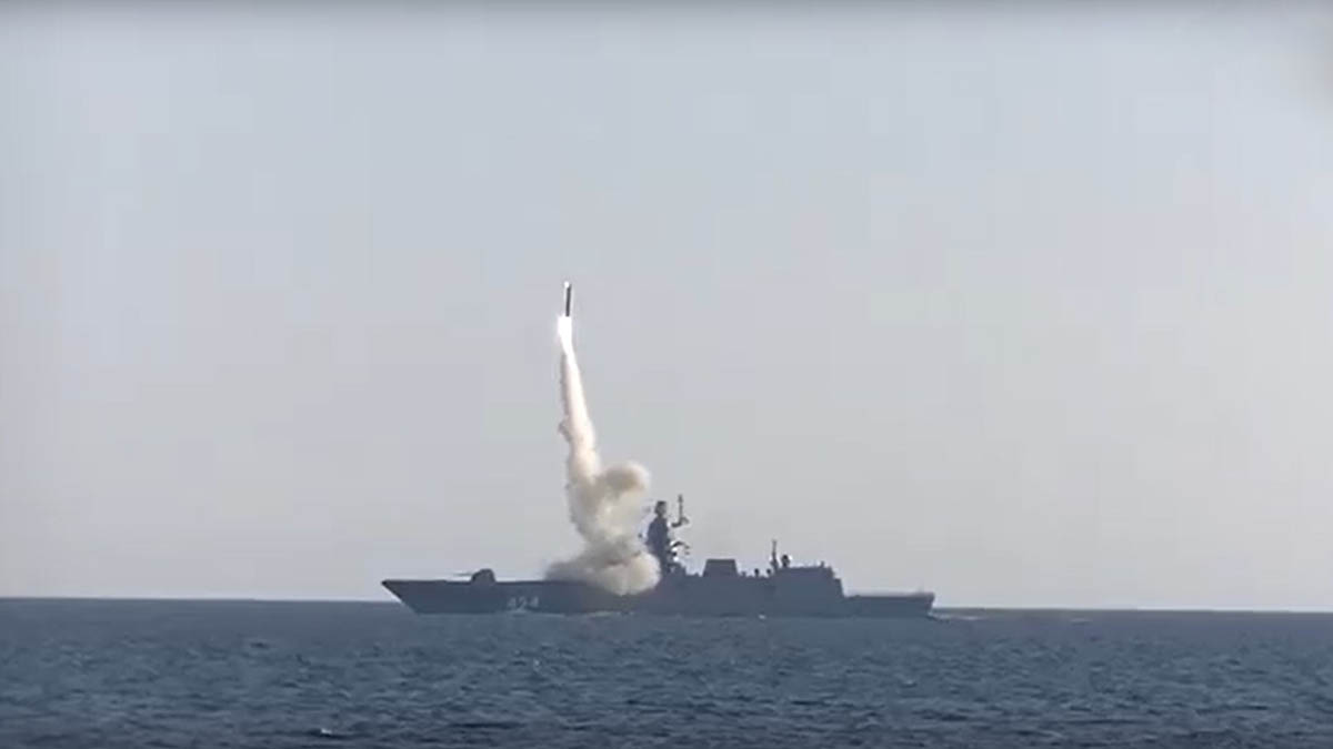 Фрегат «Адмирал Горшков» успешно выполнил стрельбу ракетой «Циркон»