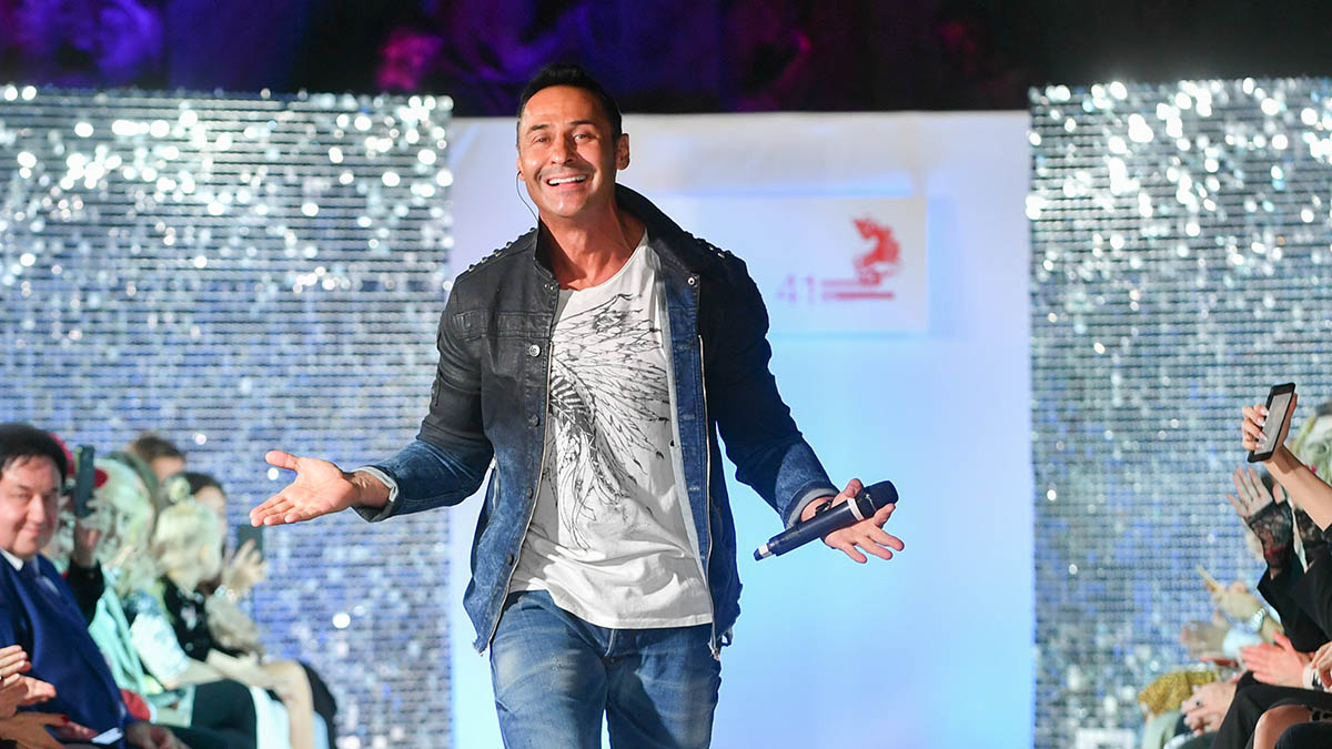 Костюшкин побрился налысо после хейта из-за клипа с Блиновской