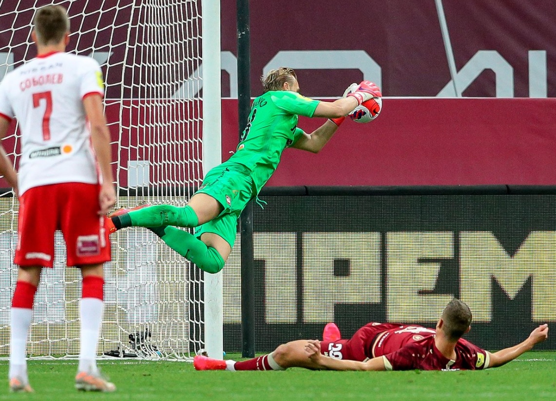 Московский «Спартак» проиграл «Рубину» в матче первого тура Российской премьер-лиги