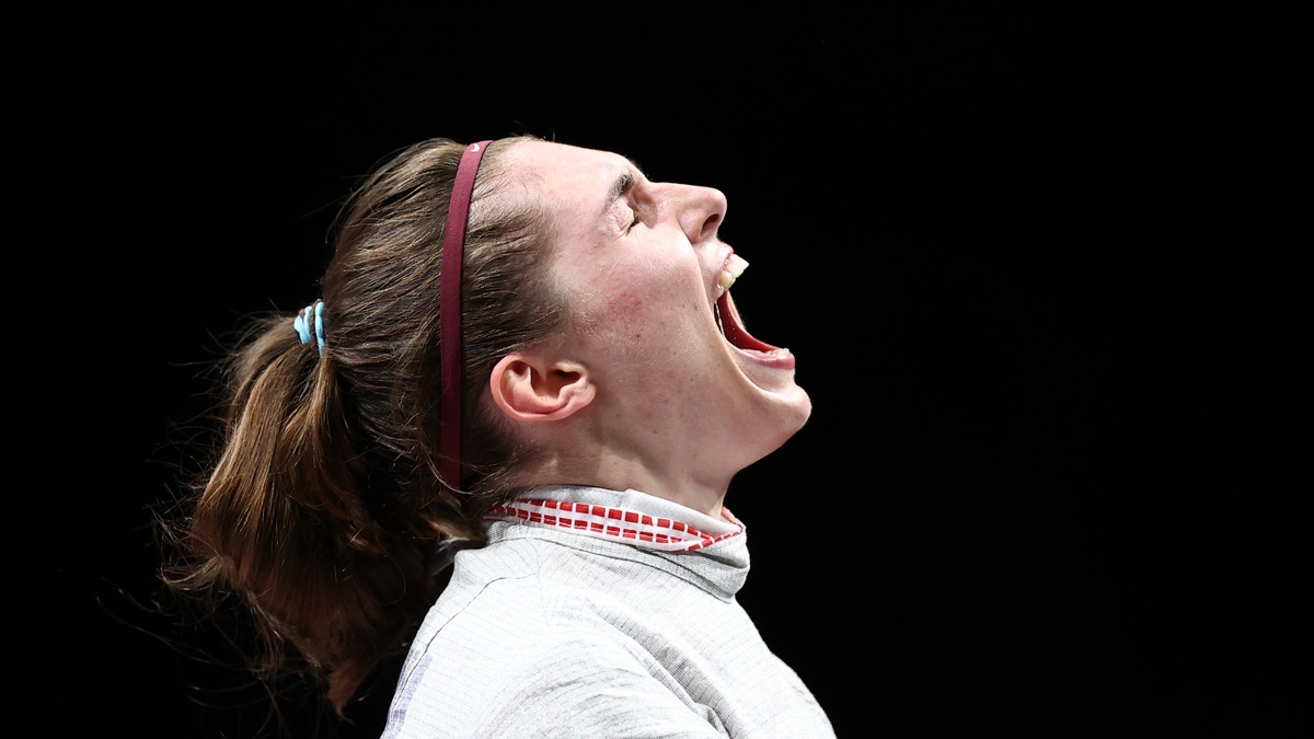 Российская саблистка София Позднякова завоевала золото Олимпийских игр