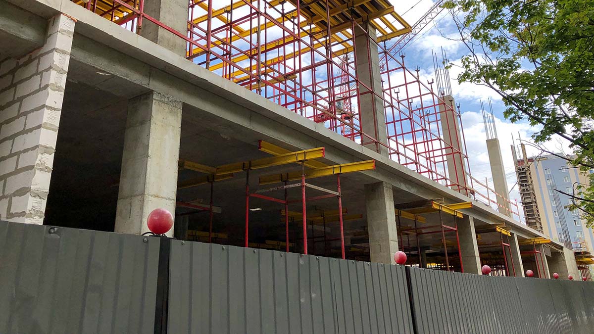 Список долгостроев в Москве пополнили 19 зданий