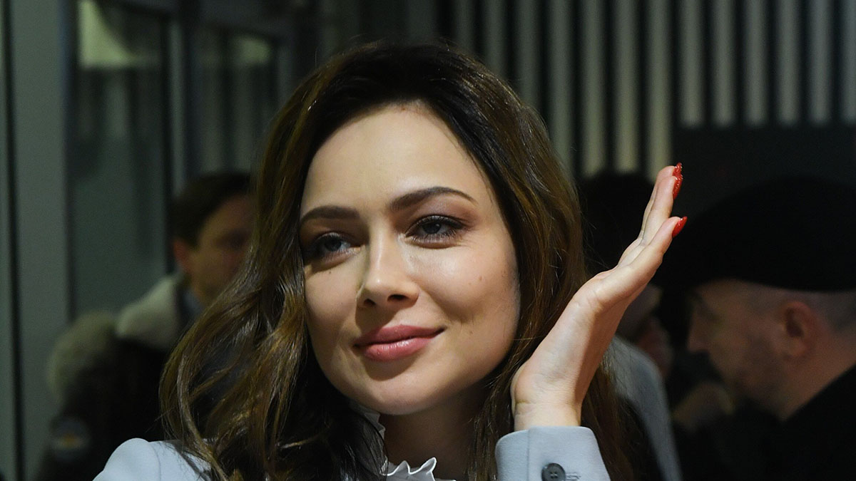 «Флюиды не успела пустить»: Самбурская рассказала о свидании с женатым мужчиной