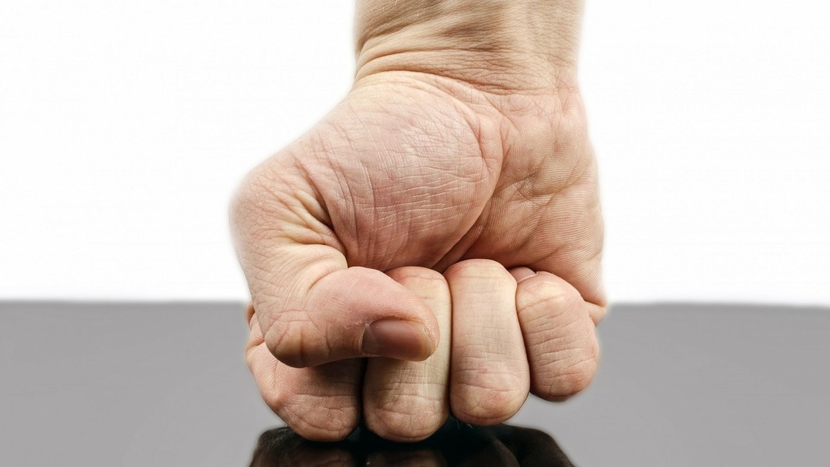 Юрист назвал максимальный тюремный срок для жителя Екатеринбурга, истязавшего беременную жену