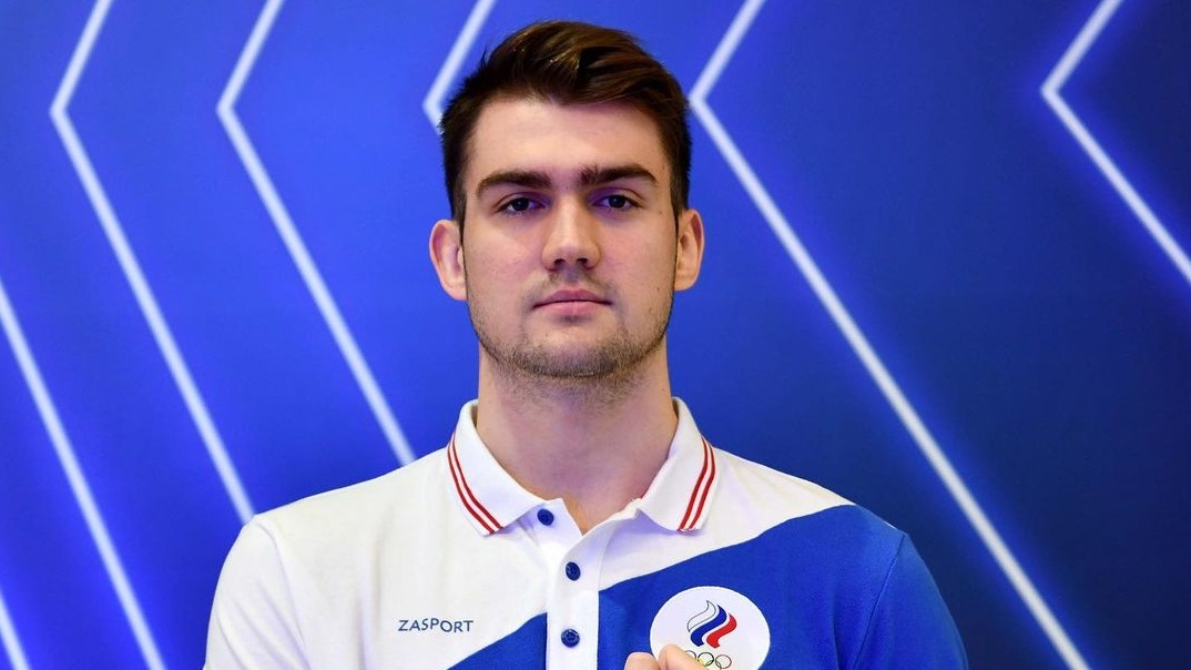 Колесников взял золото на стометровке на спине на чемпионате Европы