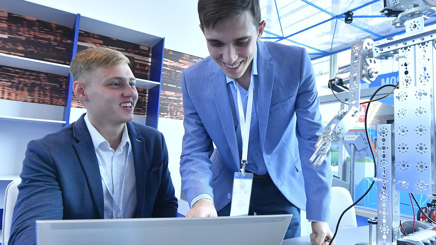 Выпускники StartHub.Moscow презентовали проекты инвесторам