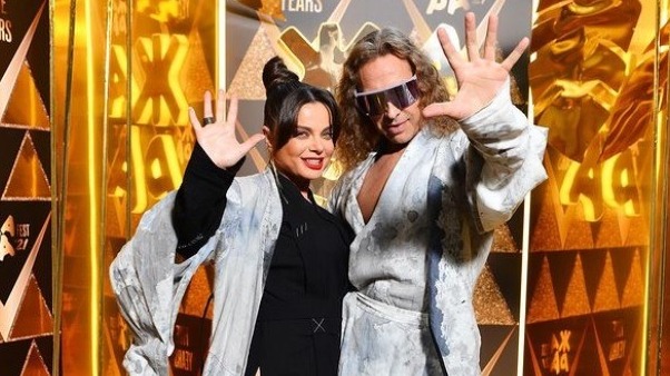 «Пиявка сзади»: поклонники Королевой жестко раскритиковали Тарзана