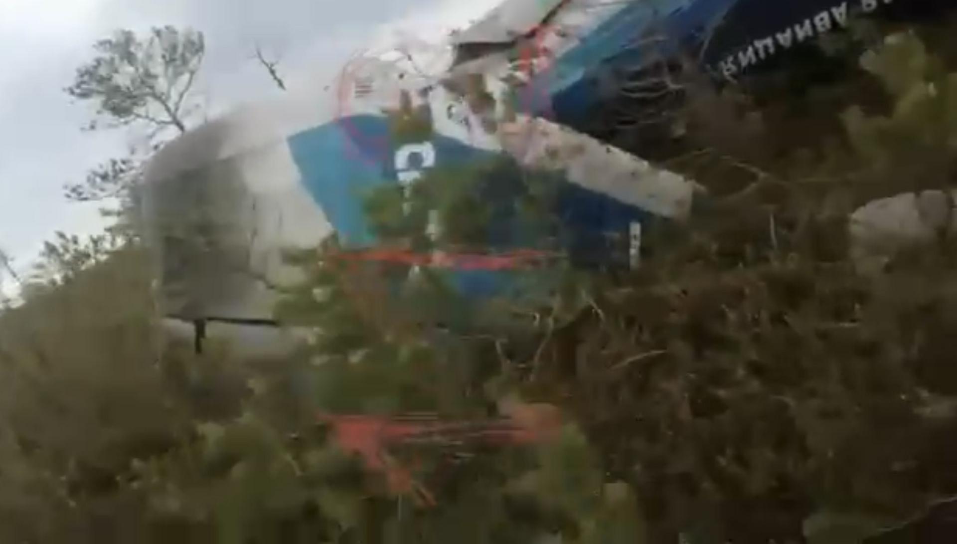 «Оба двигателя отказали»: пассажиры Ан-28 рассказали о состоянии после жесткой посадки