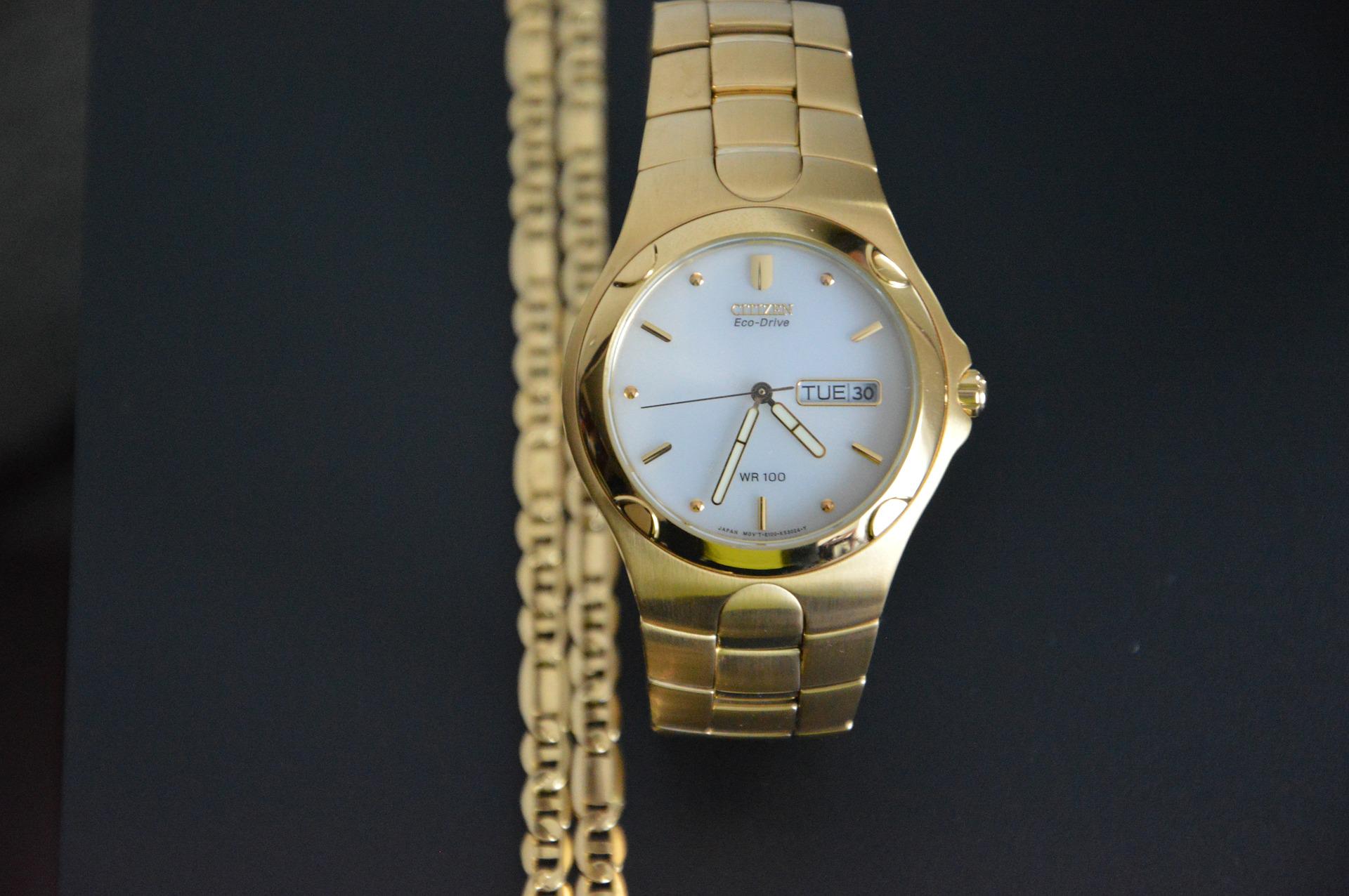 Скромное обаяние бижутерии