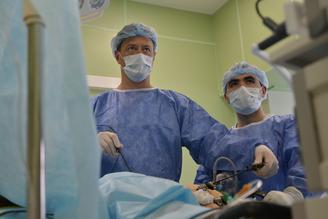 На вооружении хирургов лучшие инструменты