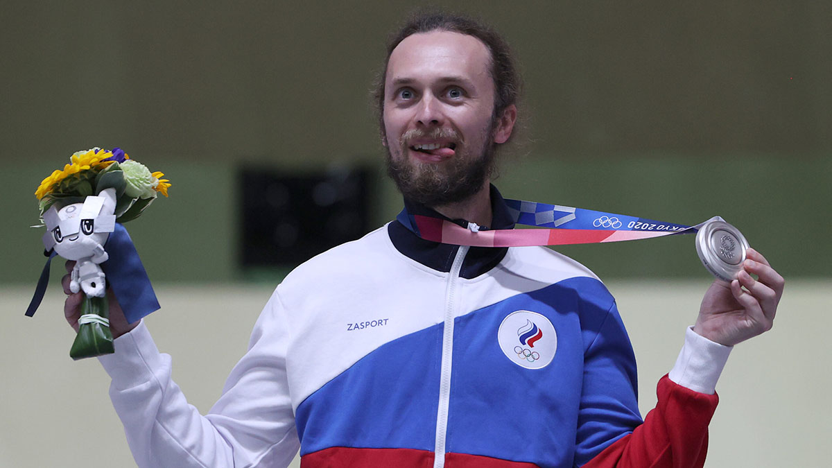 Сергей Каменский взял серебряную медаль в стрельбе из винтовки на 50 метров