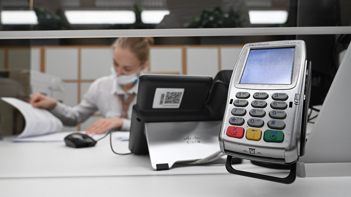 Россияне снова могут бесконтактно оплачивать покупки с iPhone