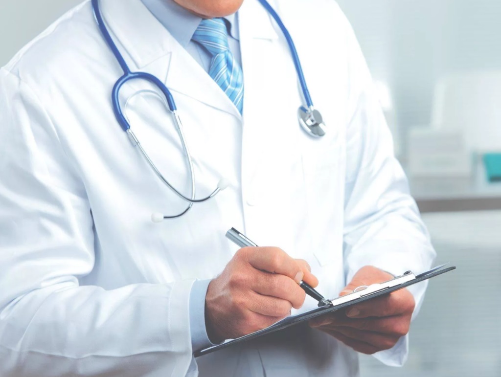 Онколог перечислил симптомы рака желудка на ранней стадии