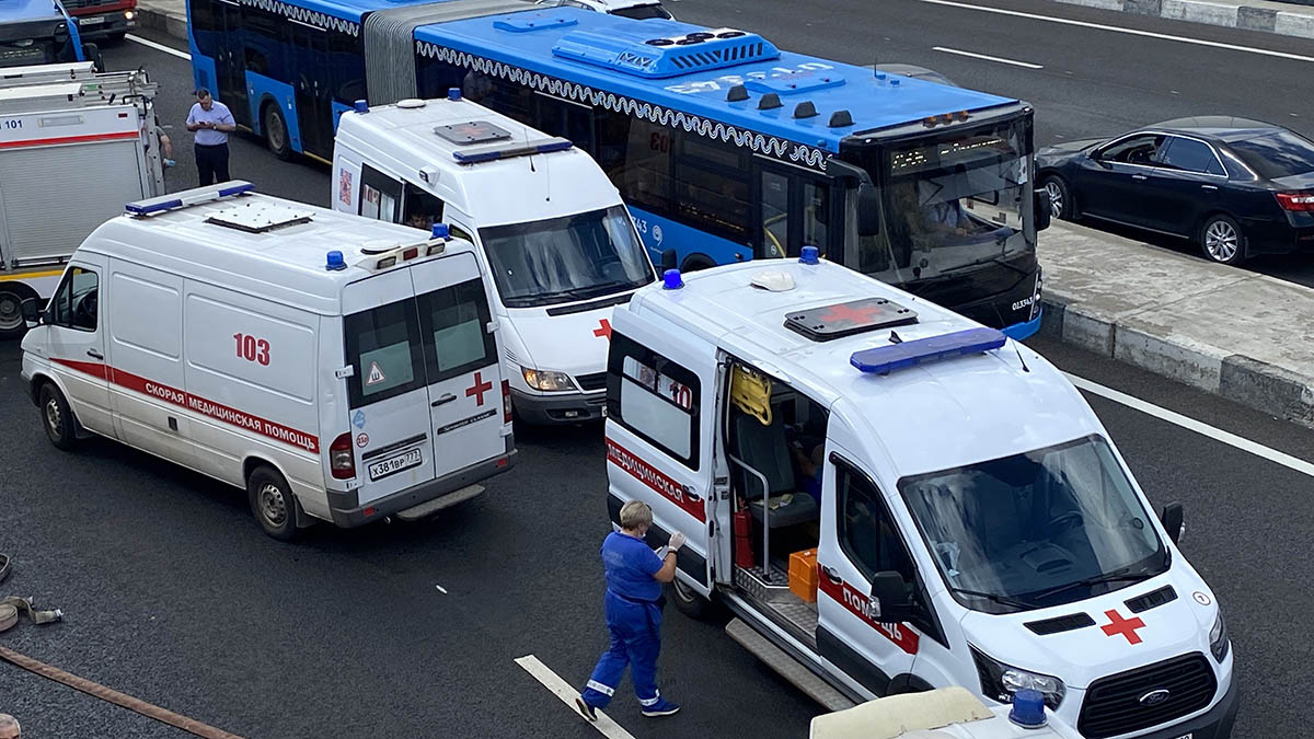 Начальника службы безопасности Мосгортранса отстранили после ДТП на  Боровском шоссе