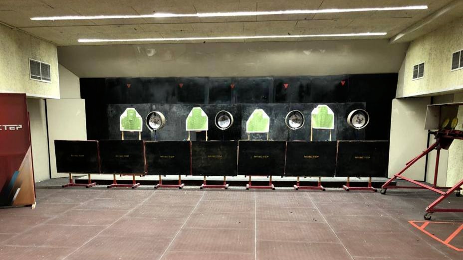 Тело мужчины обнаружили в стрелковом клубе в центре Москвы