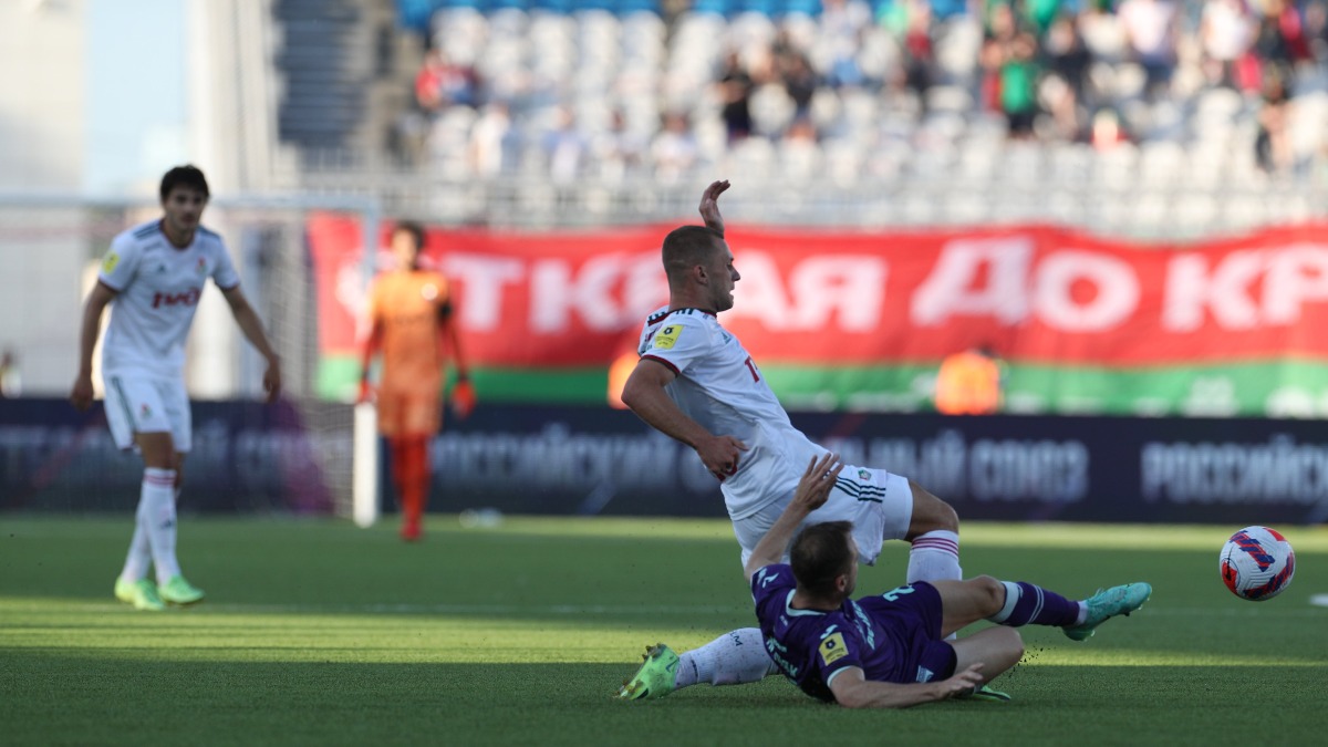 ФК «Локомотив» в меньшинстве сыграл вничью с «Уфой» в РПЛ