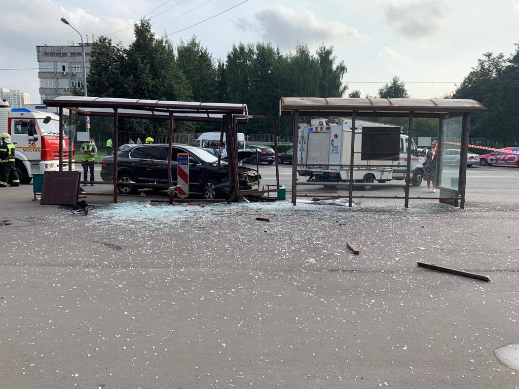 Столичная прокуратура поставила на контроль ход проверки по факту ДТП на улице Миклухо-Маклая