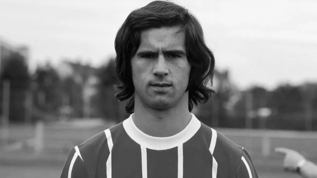 Умер знаменитый немецкий футболист Герд Мюллер