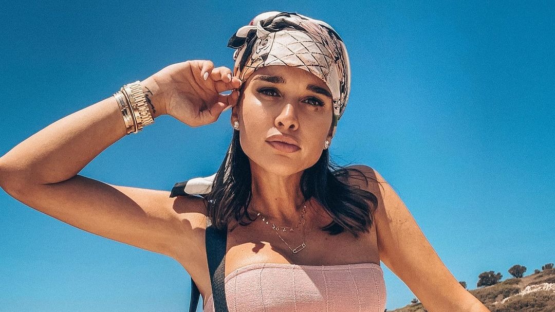 «Как так можно?»: Бородину раскритиковали за отпуск в ОАЭ