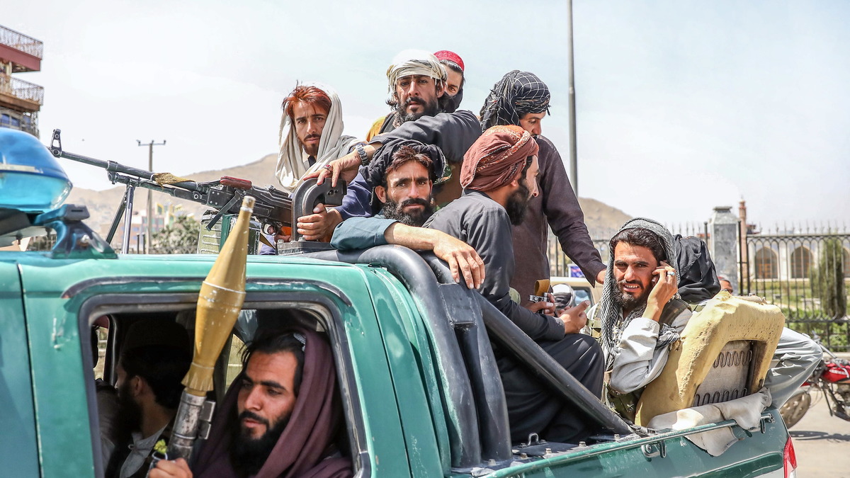 Посол РФ встретился с представителем талибов* в Кабуле для переговоров