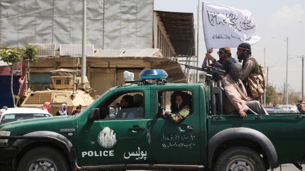 Талибы* закрыли доступ в аэропорт Кабула для граждан Афганистана