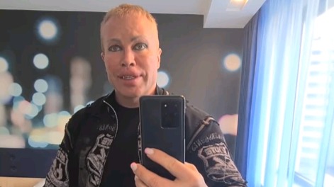 «Настрадался»: Александр Шпак выложил фото с новой возлюбленной 