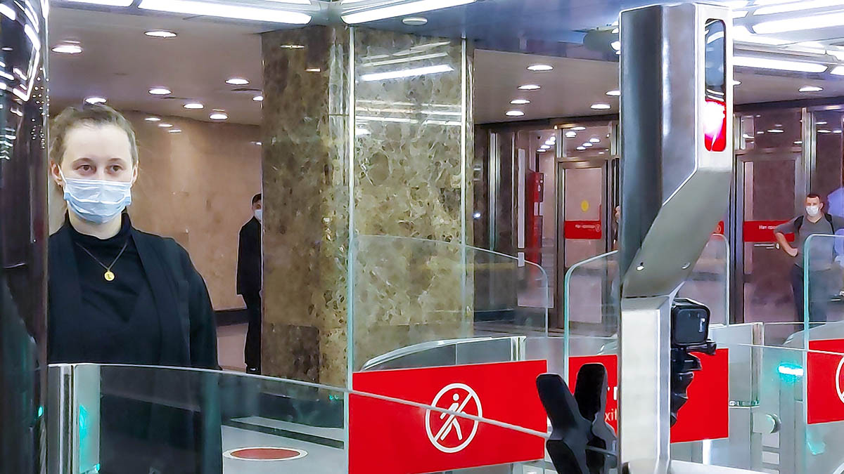 Система Face Pay для оплаты проезда на всех станциях метро заработает с 15 октября