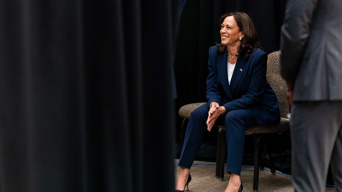 Песков заявил, что Харрис запомнилась недружественной риторикой