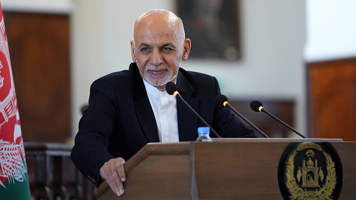 Экс-президент Афганистана Ашраф Гани извинился за бегство из страны