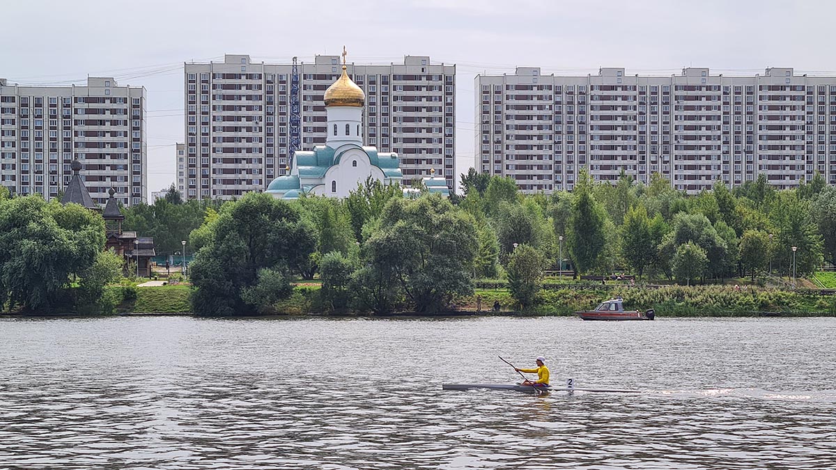 Парковка на 212 машино-мест появилась в районе Марьино вместо незаконной стоянки