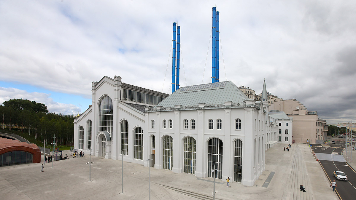 Новая скульптура у ГЭС-2: смысл и авторство