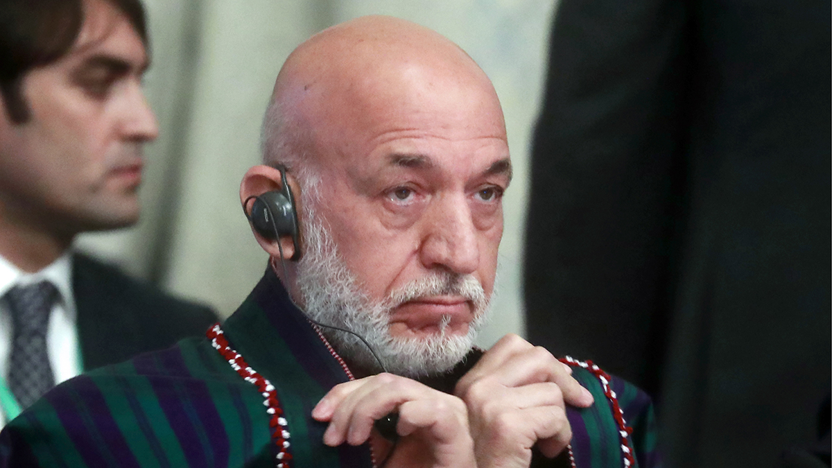 Боевики «Талибана»* взяли под домашний арест бывшего президента Афганистана