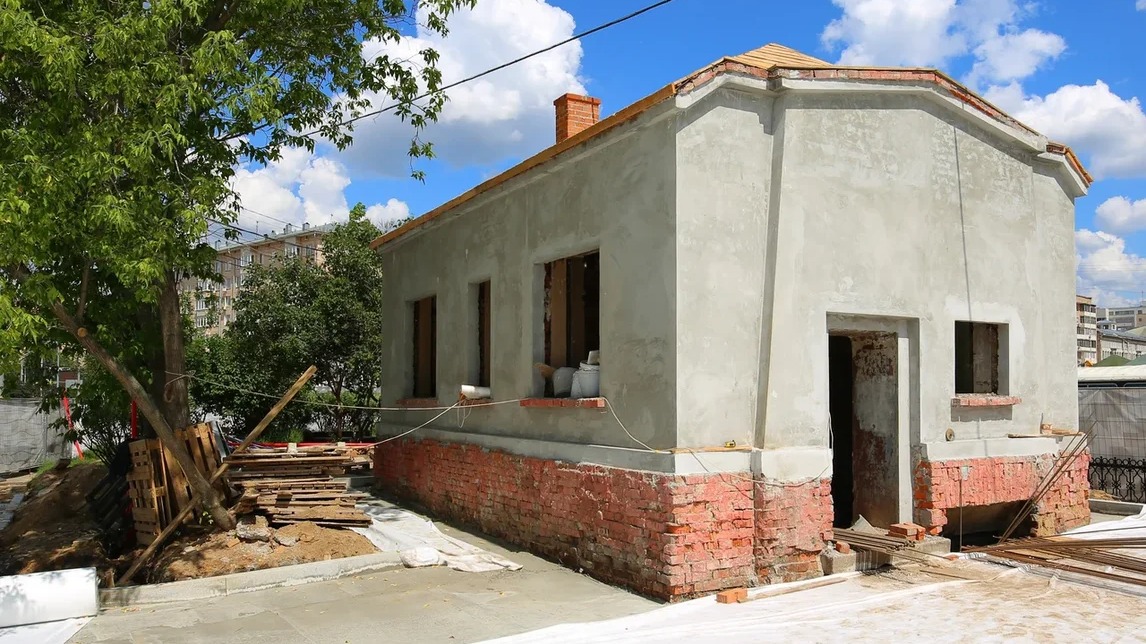 Ремонт здания кордегардии Пресненской заставы в Москве подходит к концу