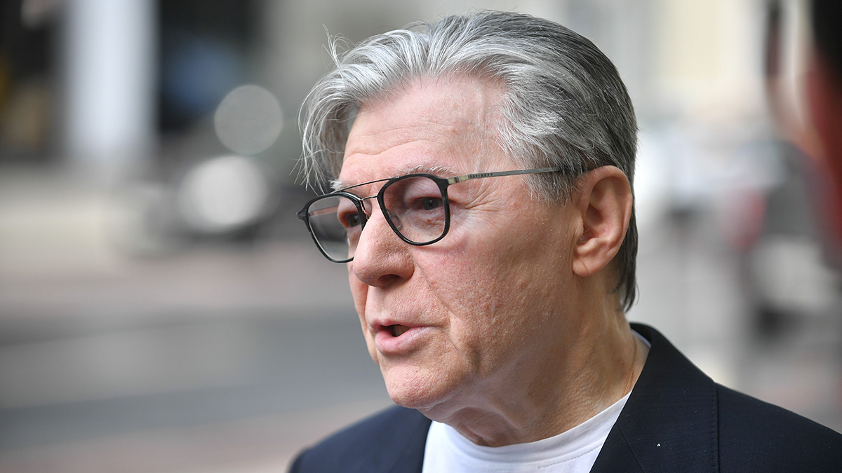 Александр Збруев прокомментировал скандал в «Ленкоме»