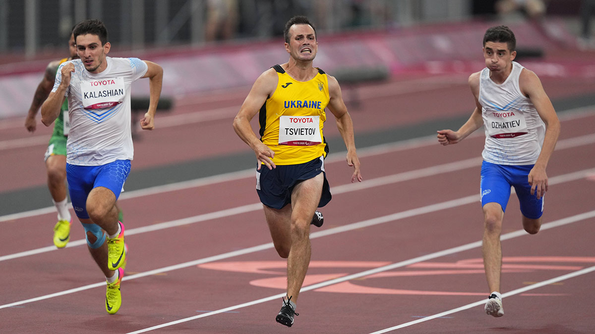 Спортсмен с Украины объяснил отказ от фото с россиянами на Паралимпиаде