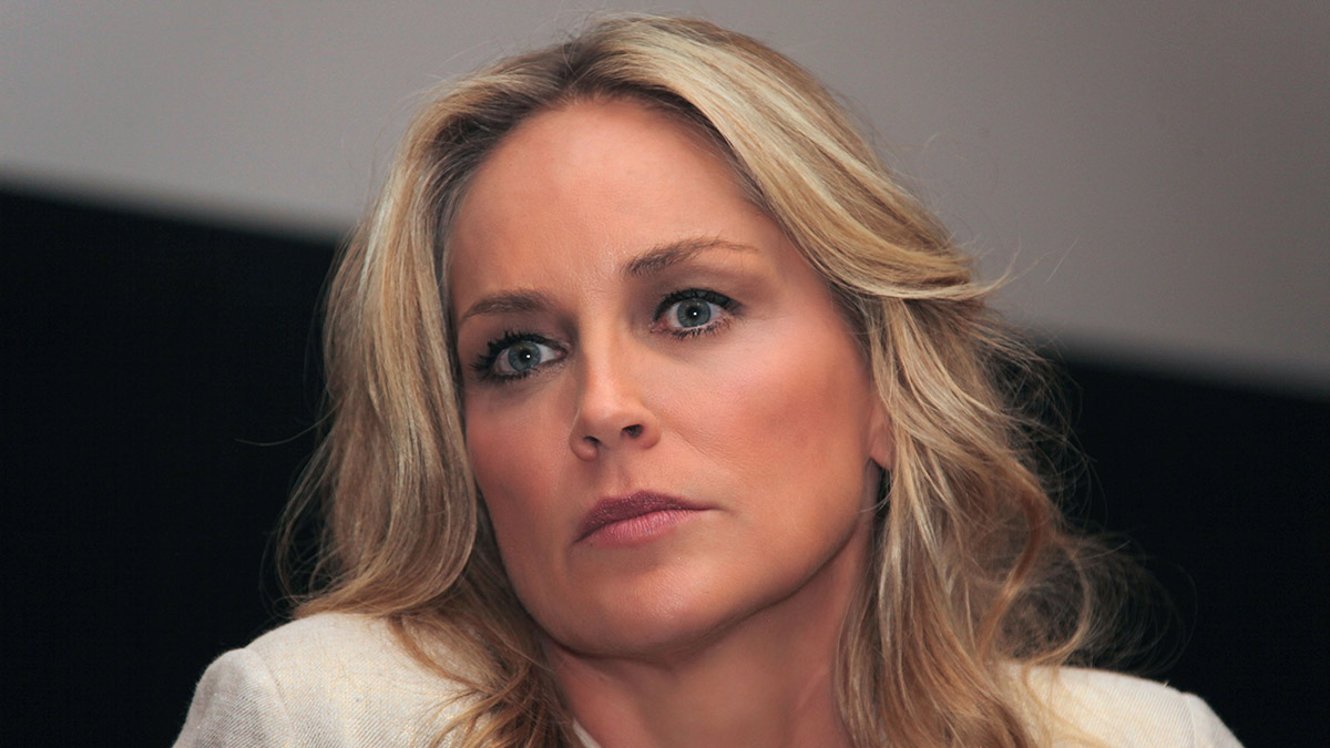 Маленький племянник Шэрон Стоун умер из-за отказа всех органов