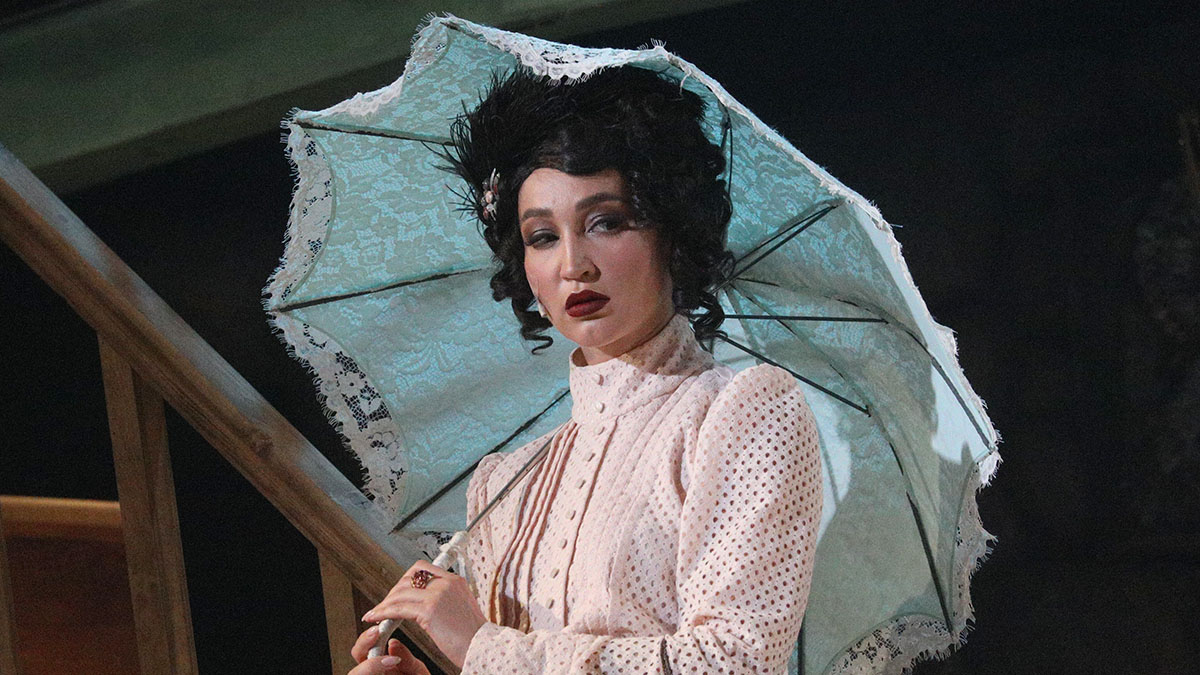 Спектакль с участием Ольги Бузовой сняли с репертуара МХАТа