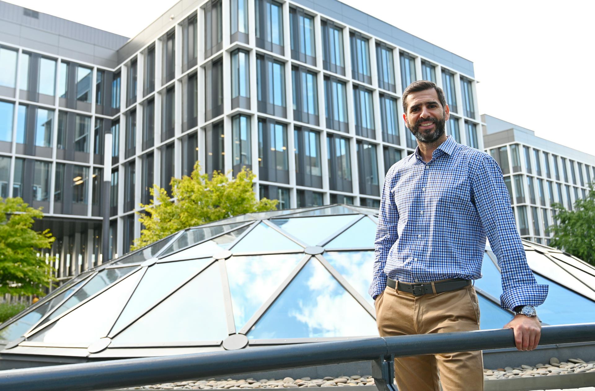 Никола Обайдин, директор департамента по офисной недвижимости крупной столичной девелоперской компании в современном офисном парке, расположенном недалеко от станции метро «Румянцево», рассказал, что в районе создаются комфортные условия не только для работы, но и для жизни