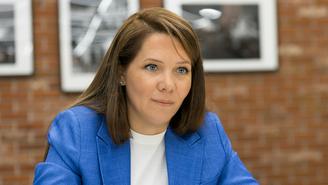 Анастасия Ракова поздравила «Вечерку» с юбилеем