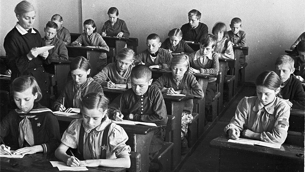 Московский Главархив рассказал, как 1 сентября стало Днем знаний