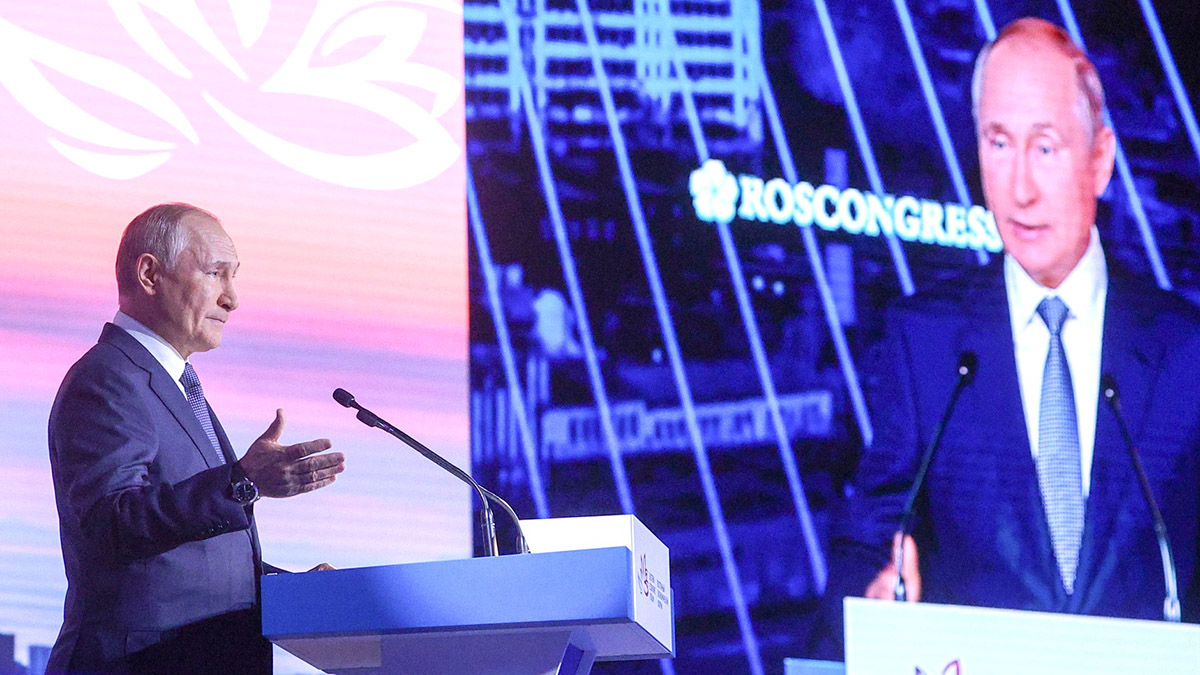 Владимир Путин выразил надежду на улучшение отношений с Украиной