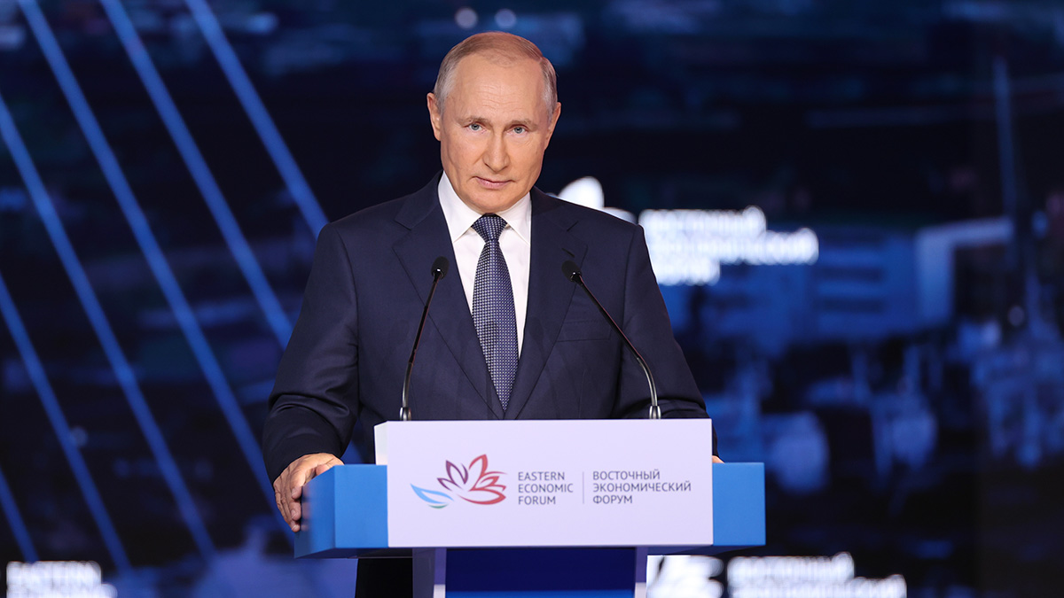 Путин назвал вторую версию гибели митрополита Филиппа