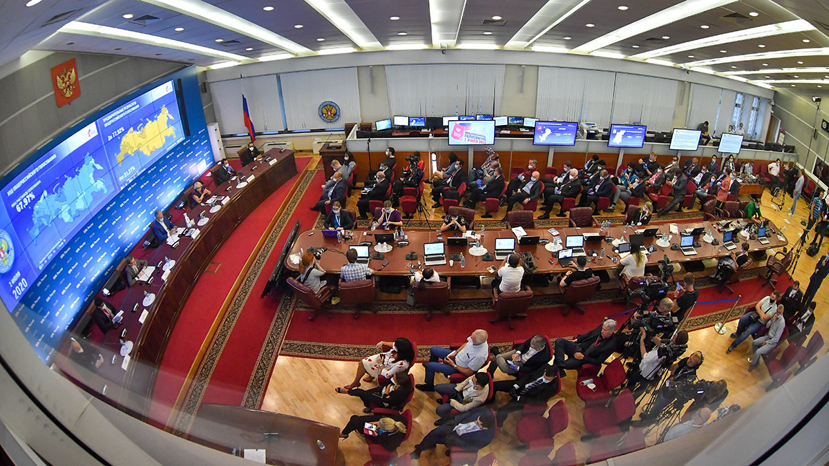 Расшифровку электронных голосов на выборах в Госдуму начали в ЦИК 