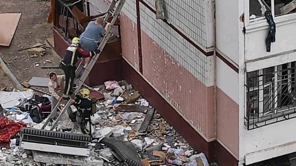 Спасатели извлекли тело третьего погибшего при взрыве газа в Ногинске