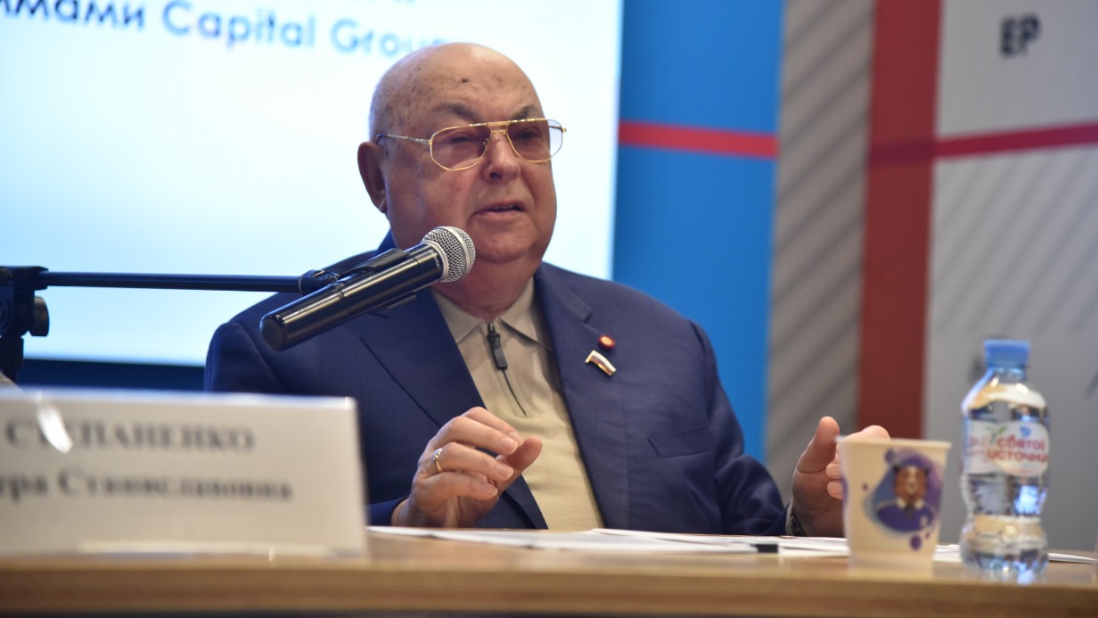 Владимир Ресин встретился со студентами