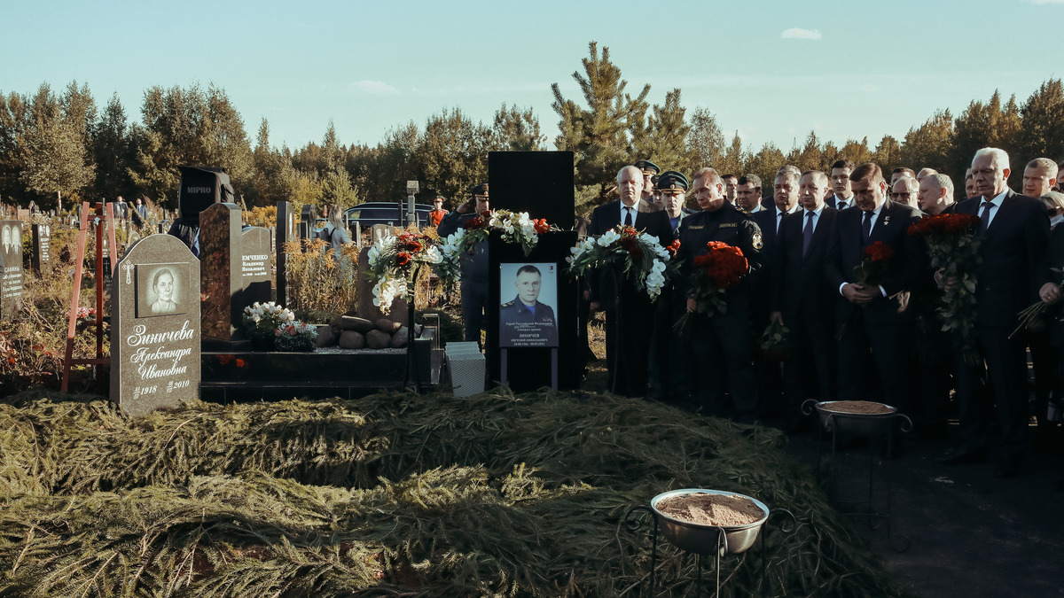 Похороны Евгения Зиничева
