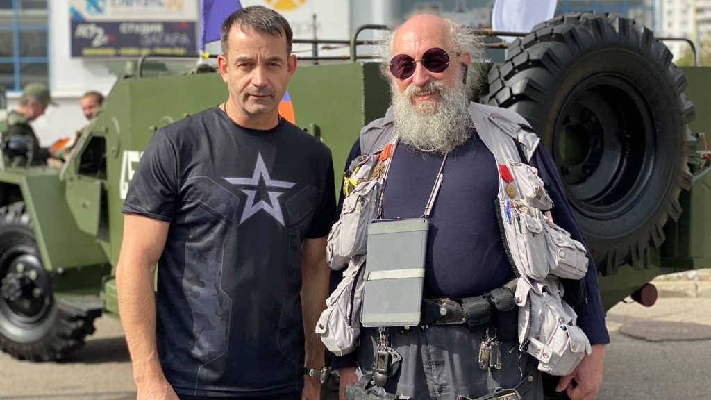 Певцов и Вассерман приняли участие в шествии «Военно-технического общества»