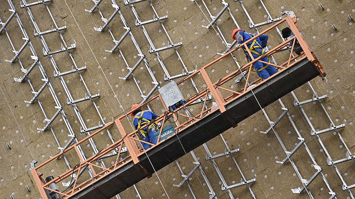 Дефицит трудовых ресурсов на московских стройках составляет 40 процентов