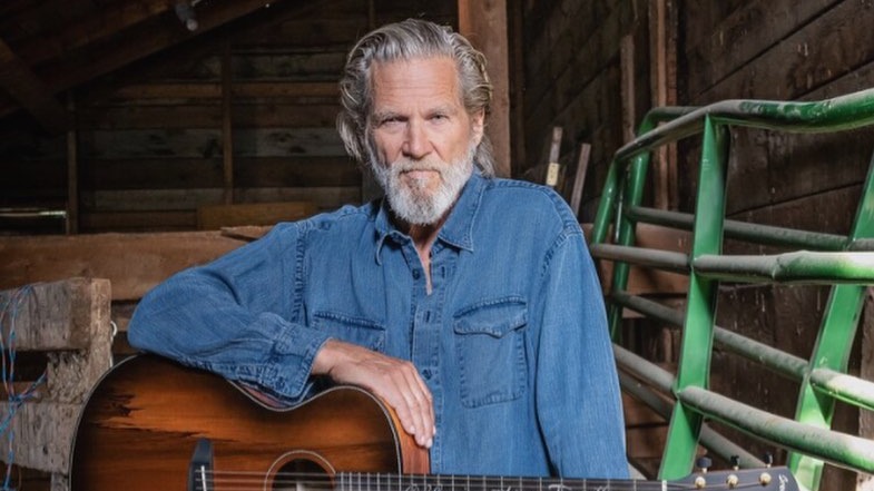 Актер Джефф Бриджес поделился успехами в лечении рака